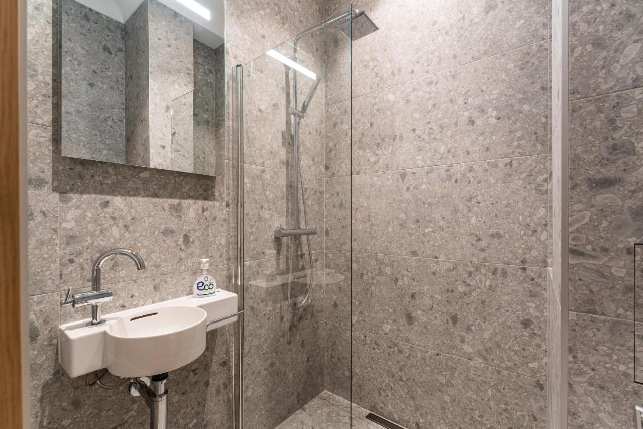 Smart Park View Studio In Heart Of Riga 5 Min To Old Town Exterior photo